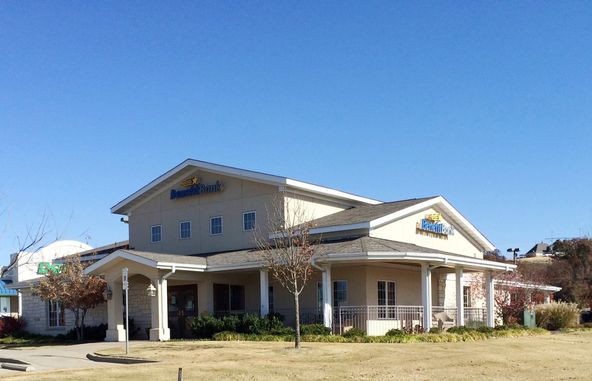 Benefit Bank: 111 Sandstone Drive, Van Buren, AR 72956